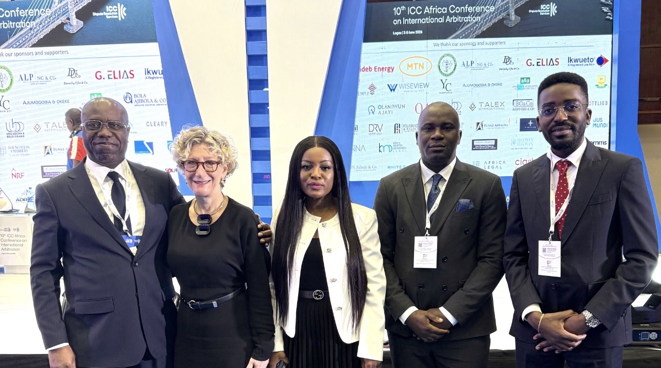 Participantes junto ao painel da ICC · 8